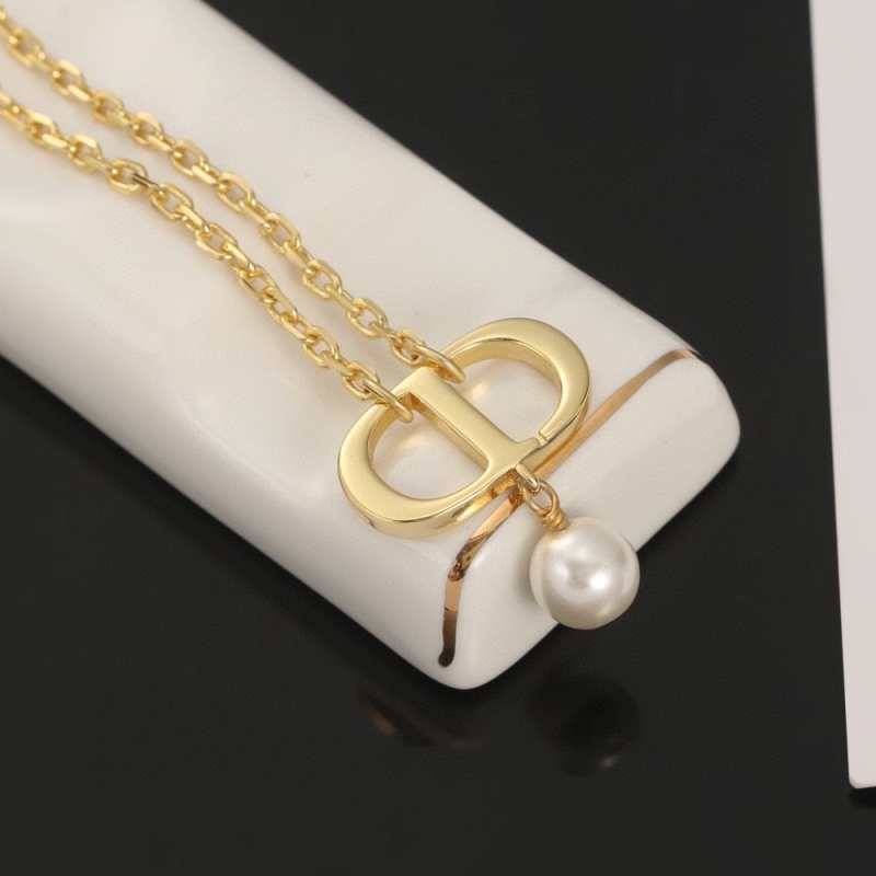chr1st1an D10r necklaces
